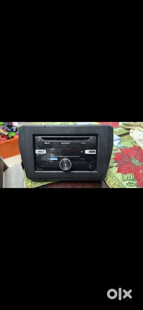 Sony Bluetooth double din stereo with Bass Boosted option
