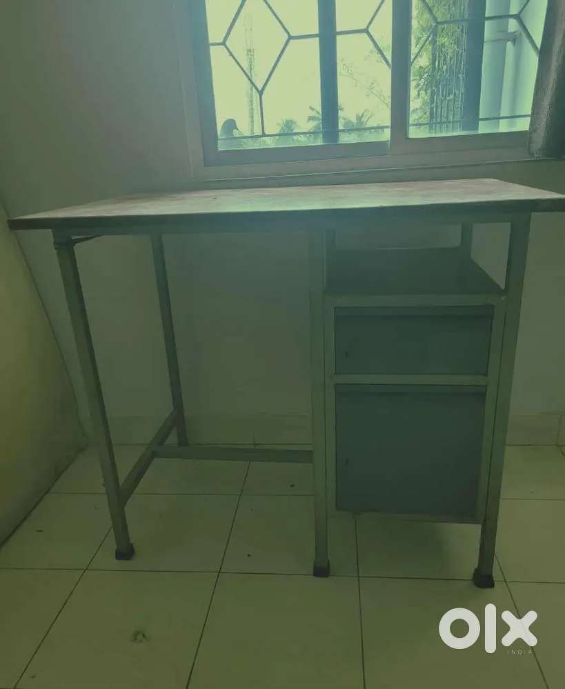 TV stand + study table