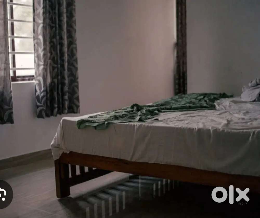 1 girls room ment need