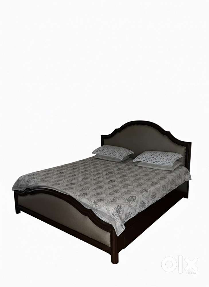 Set includes BED with MATTRESS and two side matching TABLES.