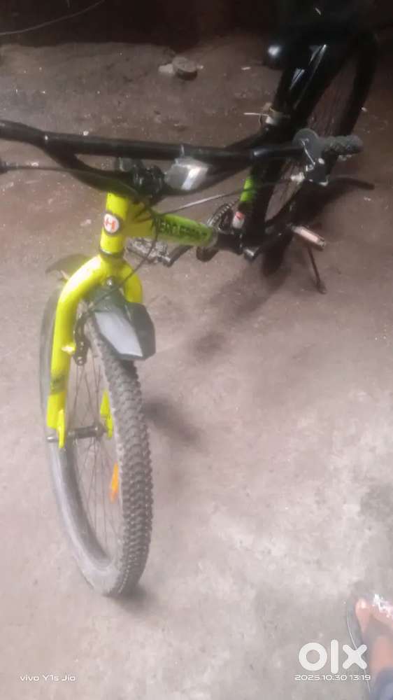Hero sprint cycle two month use only new condition