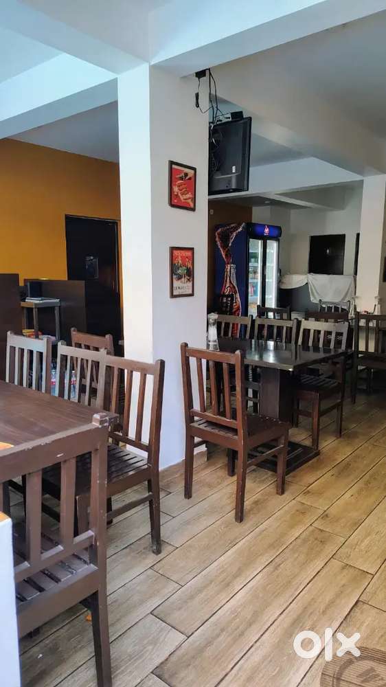 Dishwasher & Commi 3 chef