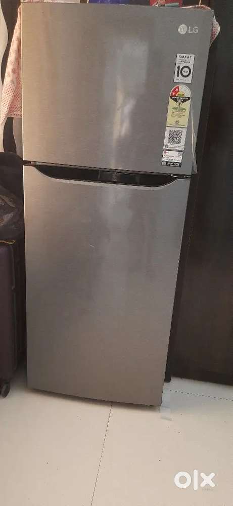 LG double door fridge 242L