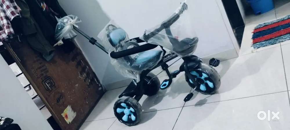 New kid's three wheeler cycle