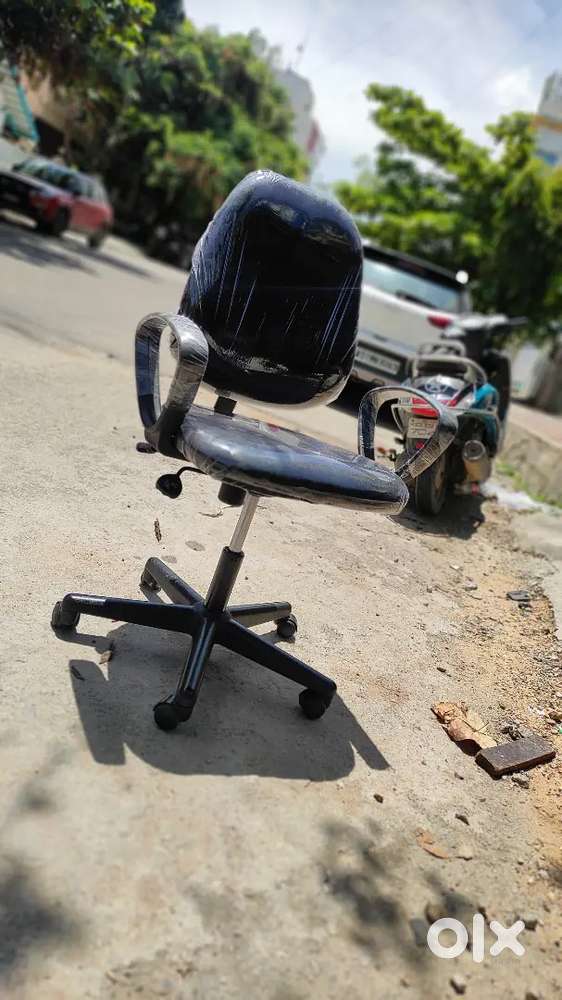 Rotating office chairs at factory price