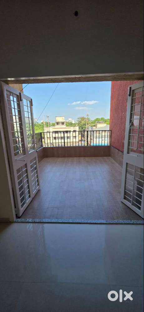 1 bhk semi furnished flat for sell at mal naka ratnagiri