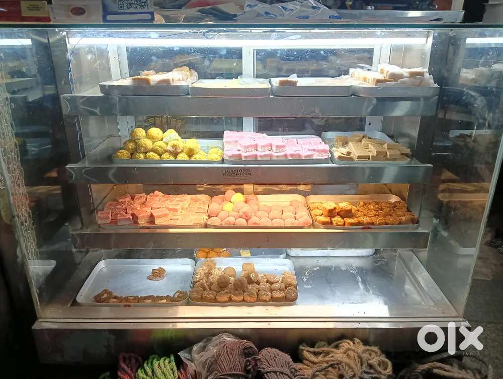 4 foot Display counter (Non cooling)