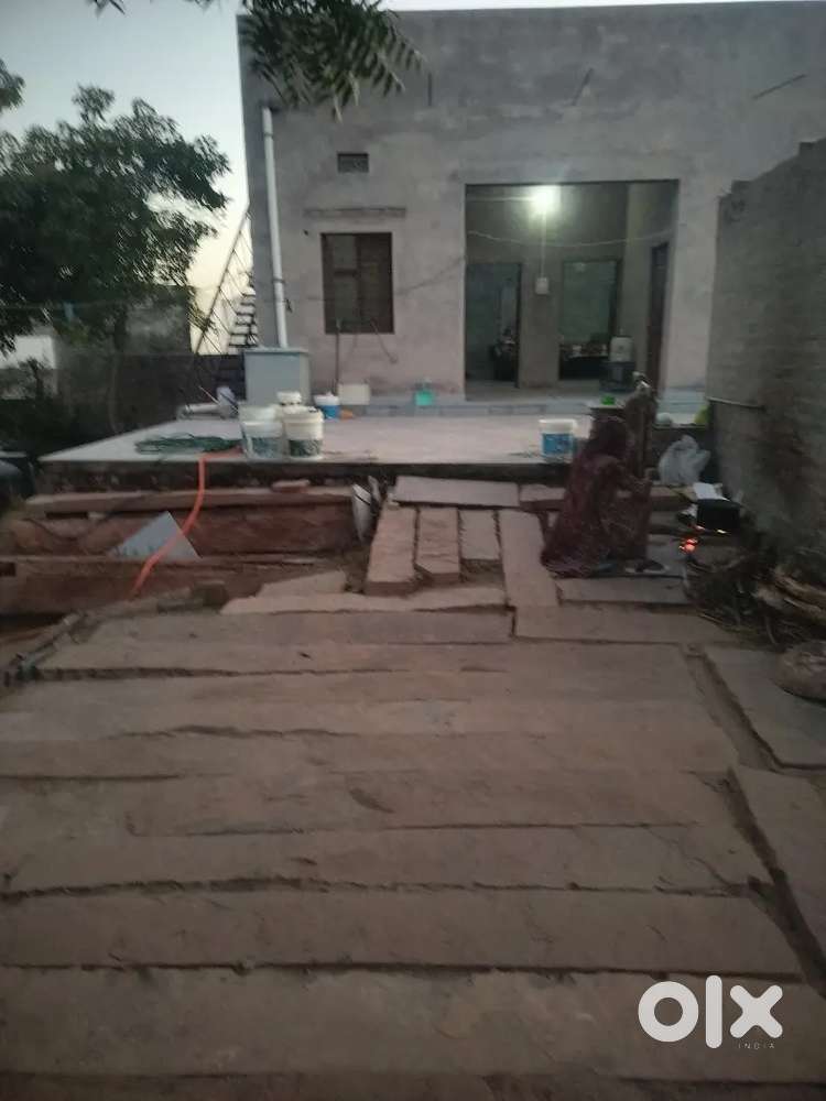 3makan 1kitchan let bath  charo tarf wall