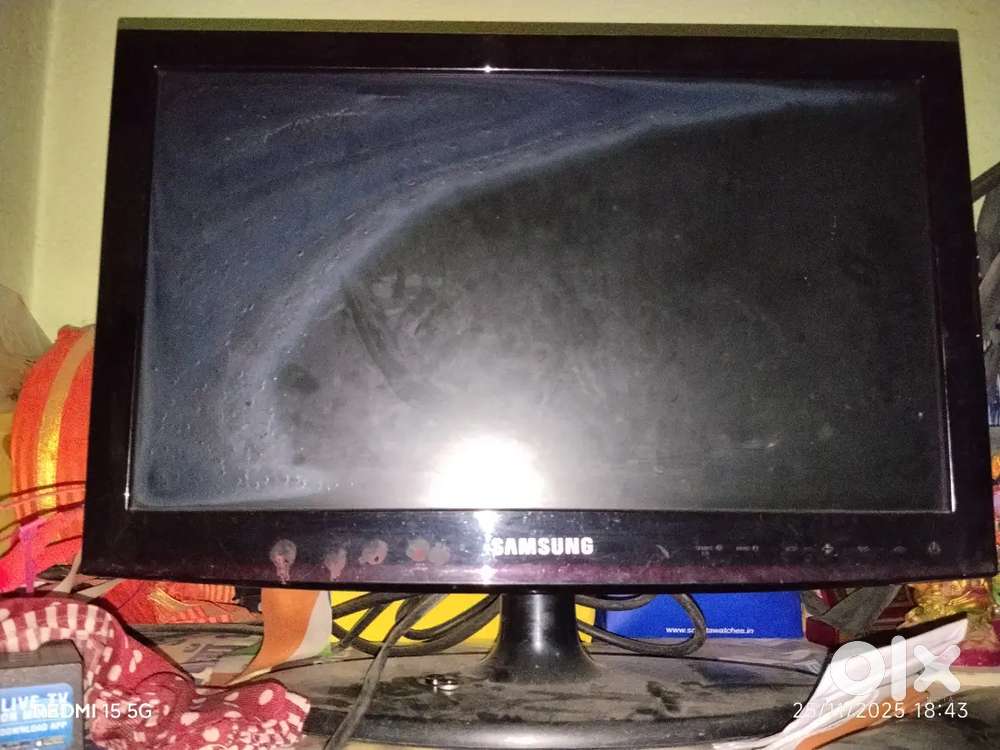LCD tv (19) in Black colour