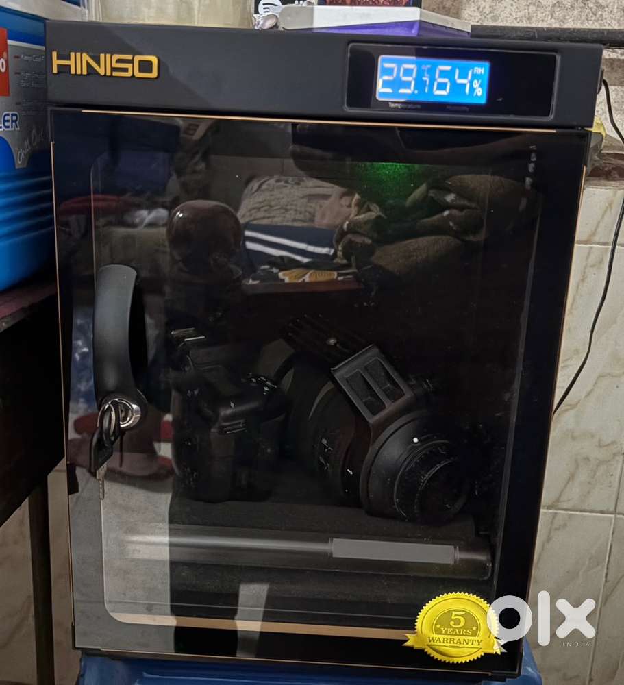 Nikon D7500 + Nikon AF-S Nikkor 200-500MM F/5.6E ED VR Lens