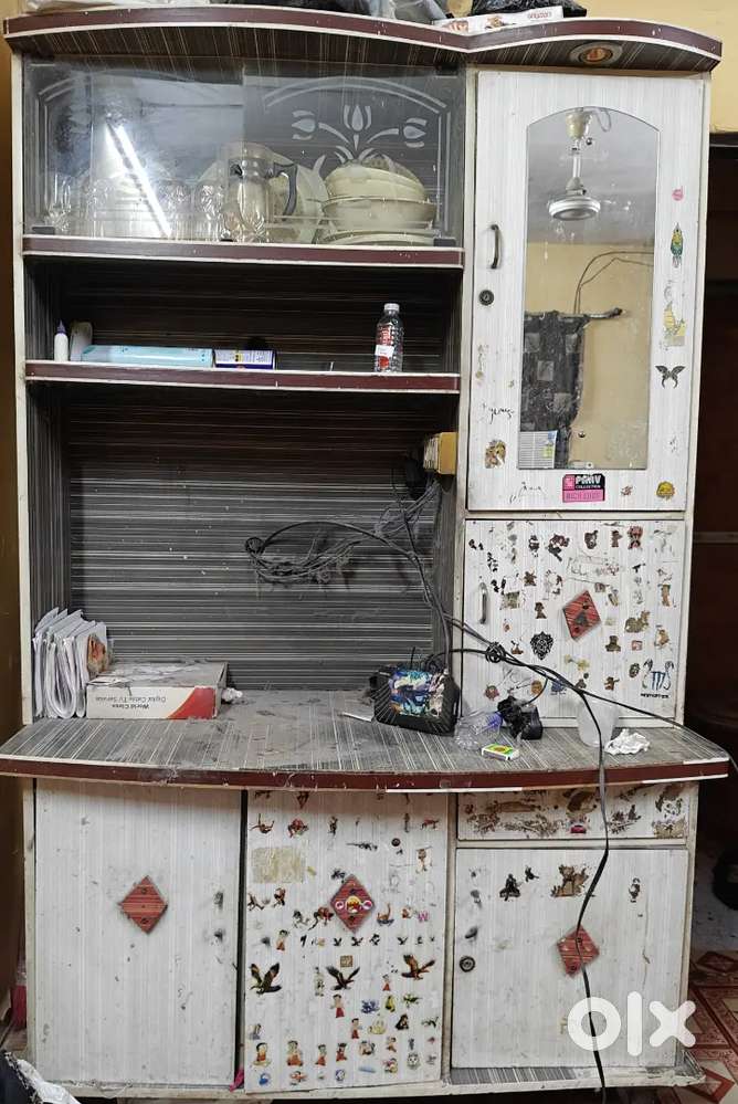 Showcase 7+1 compartment with TV space