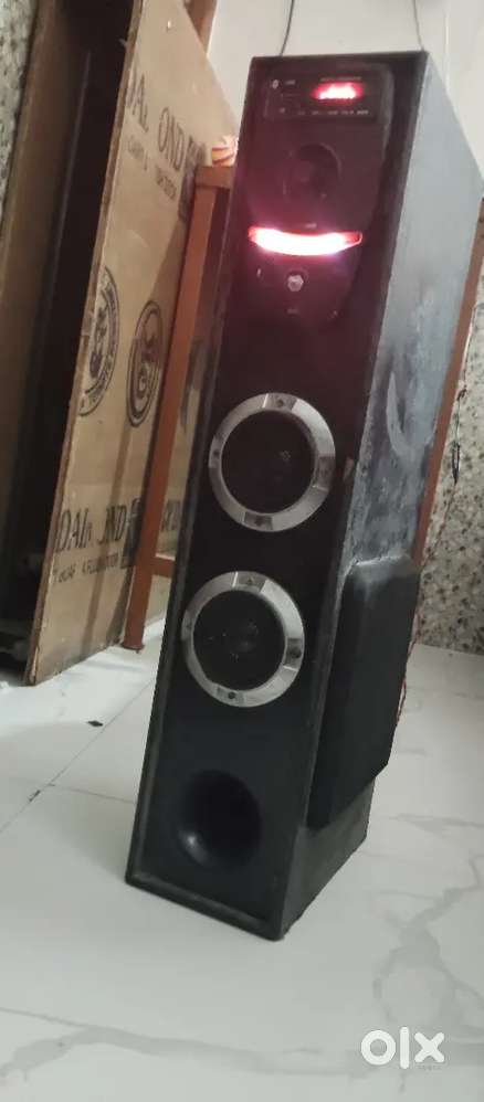 Tower speaker best condition