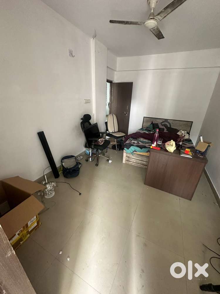 On road apparment Subhala Garden Opp to tanishq showroom