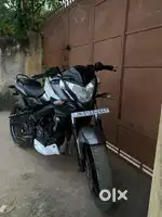 Bajaj Ns 200