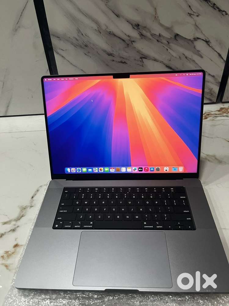 (Apple MacBook Pro M2 16-inch)