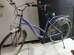 Girls cycle