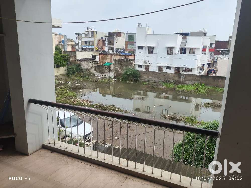 ROOM AVAILABLE FOR 1 PERSON (BOY)