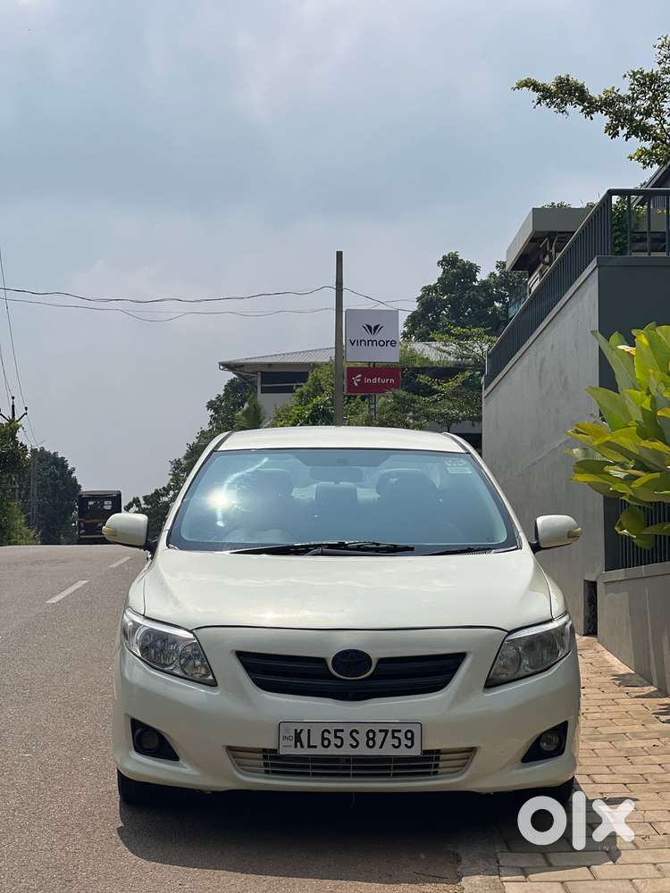 Toyota Corolla Altis 2010-2013 Aero 1.8 J, 2010, Diesel