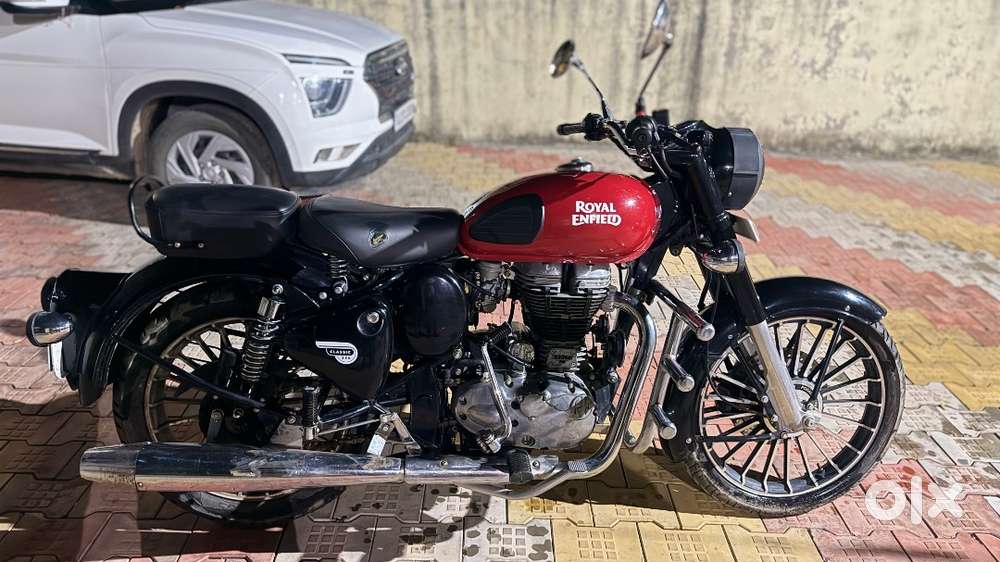 Well condition with Alloy wheels and additional original wheels free