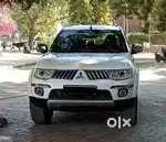 Showroom Condition Mitsubishi Pajero Sport 2.5 MT (Limited Edition)