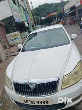 Skoda Laura 2009 Diesel 170000 Km Driven