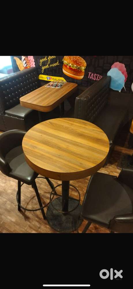 Café Style Wooden Table with 2 chairs- excellent condition