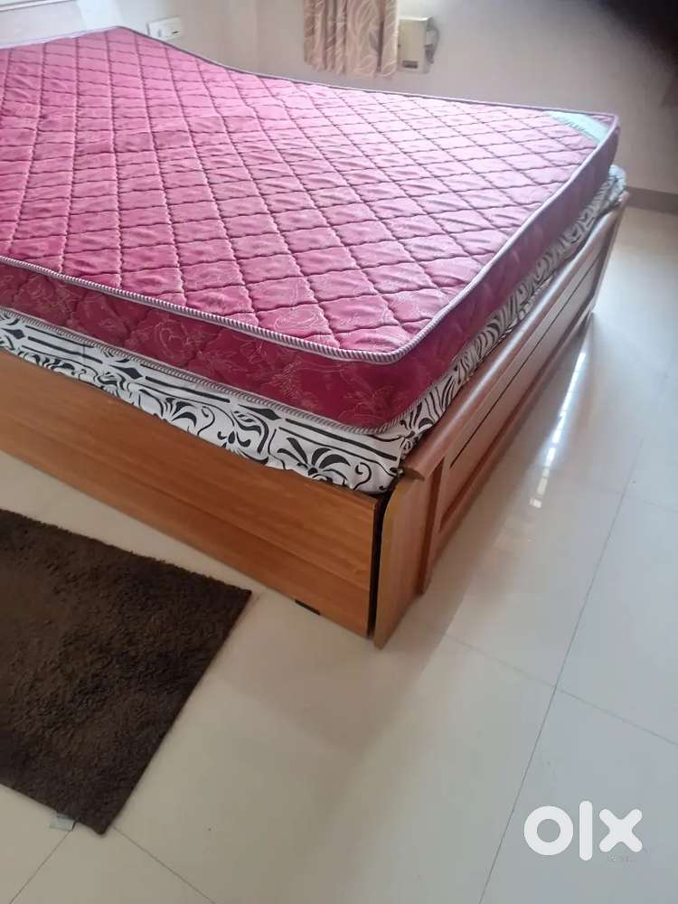 Used Furniture Bed Double Coat, Sofa,Table, Sale Edappally Kochi