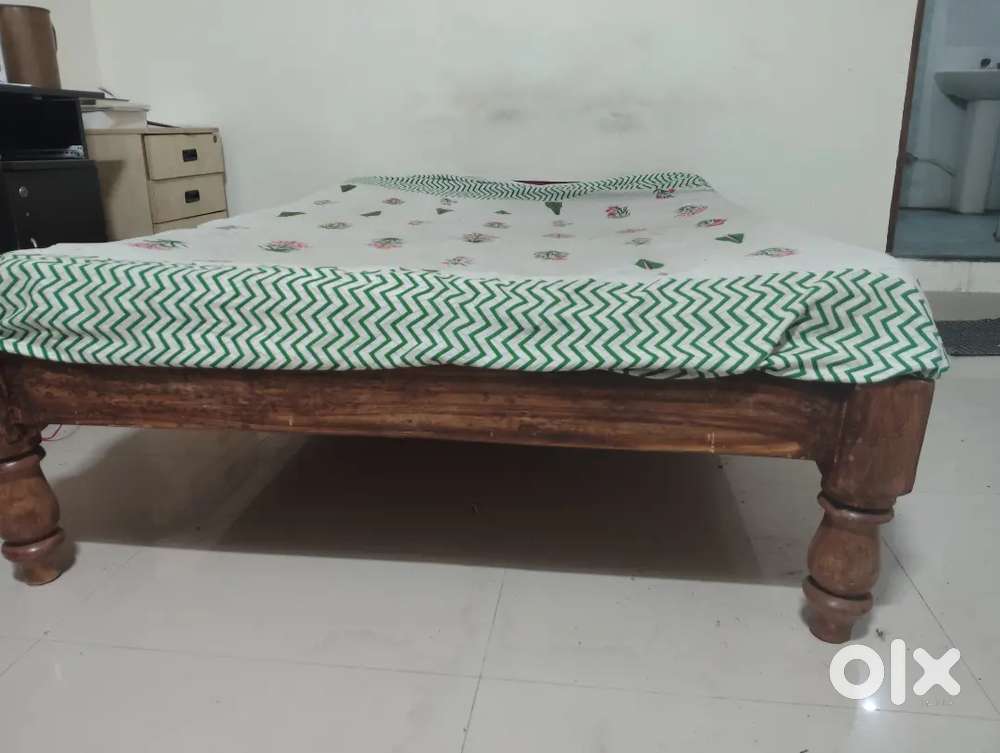 Wooden bed Queen size
