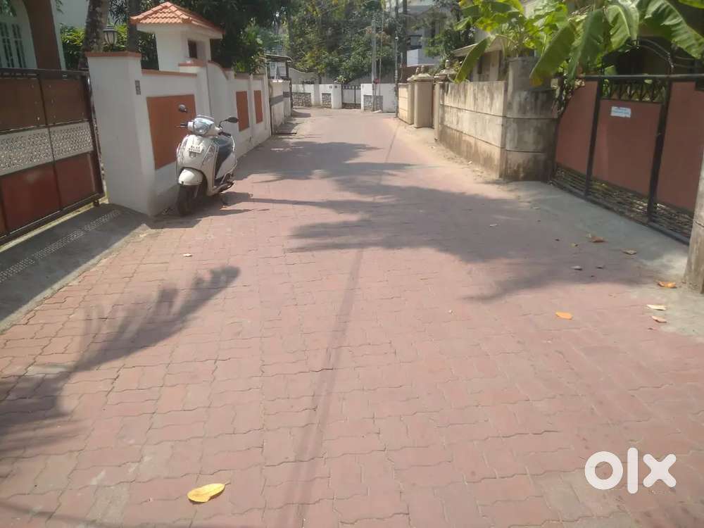 12 cent land for sale Jagathy 30 m from main road