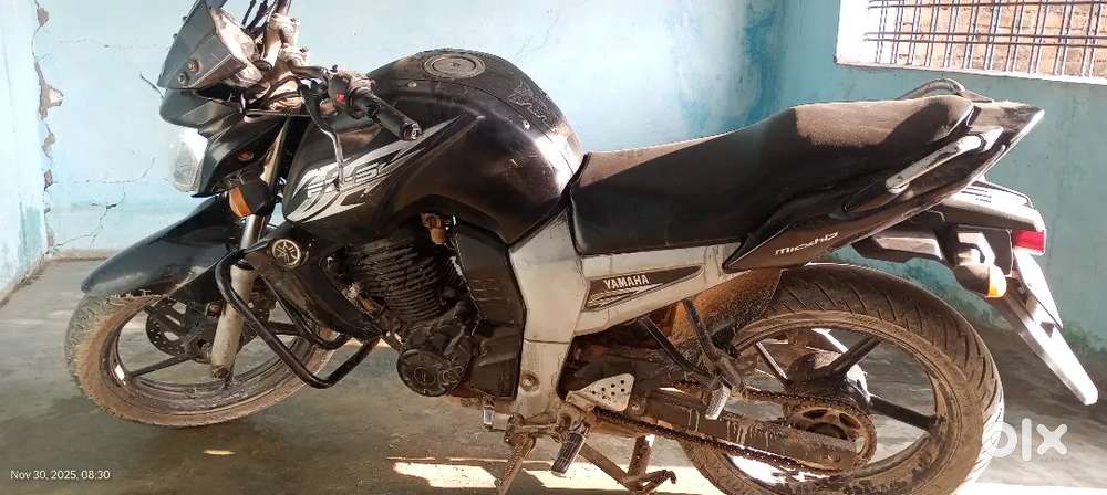 Paiso ki jarurat hone ki bajah se bechna hai