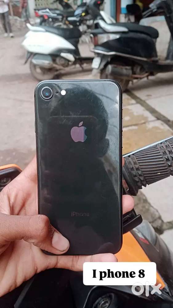 I phone 8 black