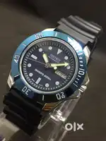 Seiko Automatic Diver's 200m Blue Dial Day/Date Rotating Bezel Watch