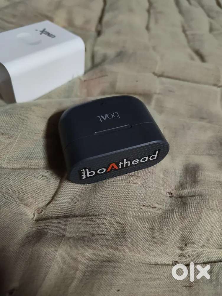 Brand new boat airdopes all available bill box