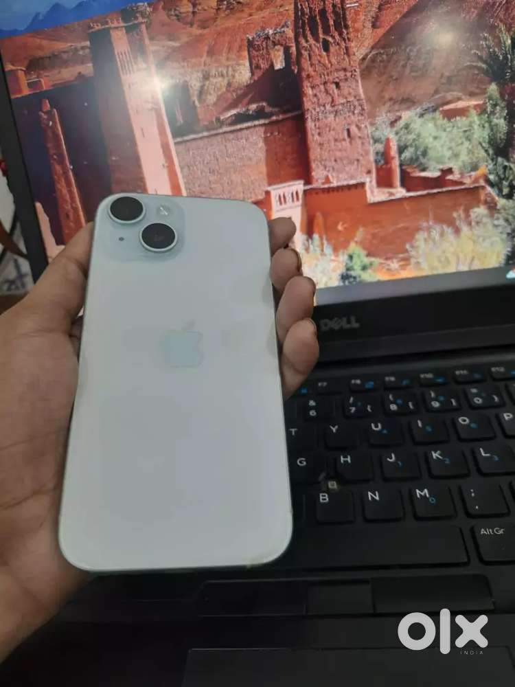 Selling my 5 month used model iphone 15