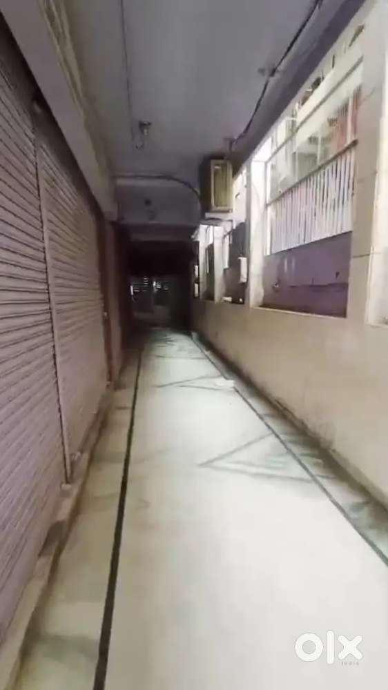 Shop for rent in Sadar Bazaar Agra