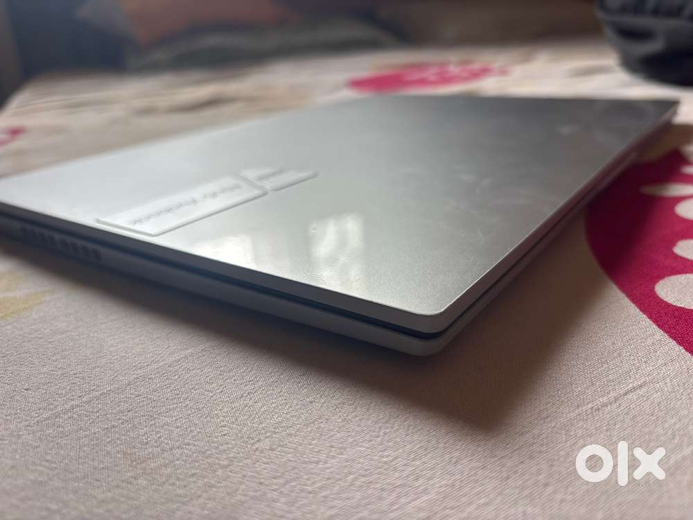 ASUS VIVOBOOK 16