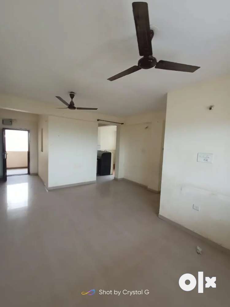 2 BHK Semi Furnished Flat at Manish Nagar Available For Rent