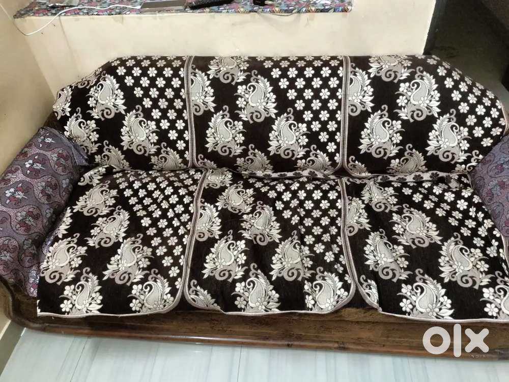 Living room large sofas 5 seater