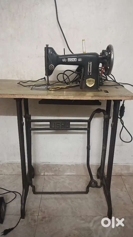 Tailoring mashine good condition