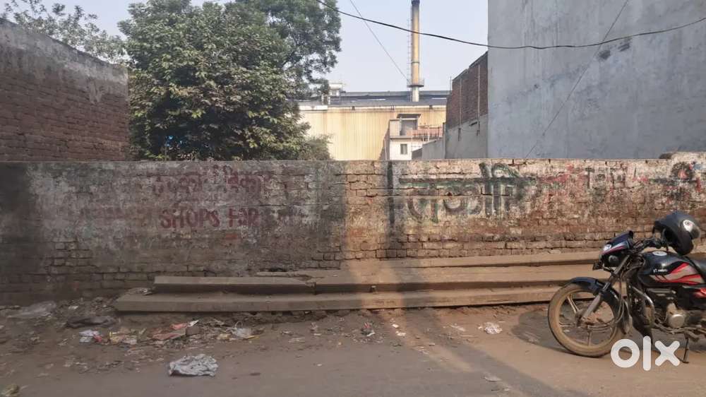 800 gaj plot for sale on main road durga colony