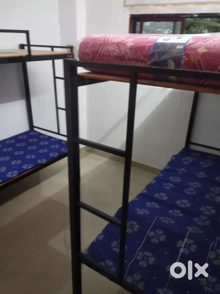 Gents PG Anjumana Daily/Monthly Rent near Oberon Mall