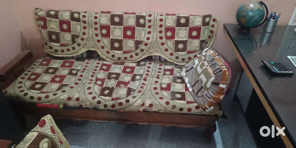 Sofa 3+1+ sofa set pure sisam ki lakdi