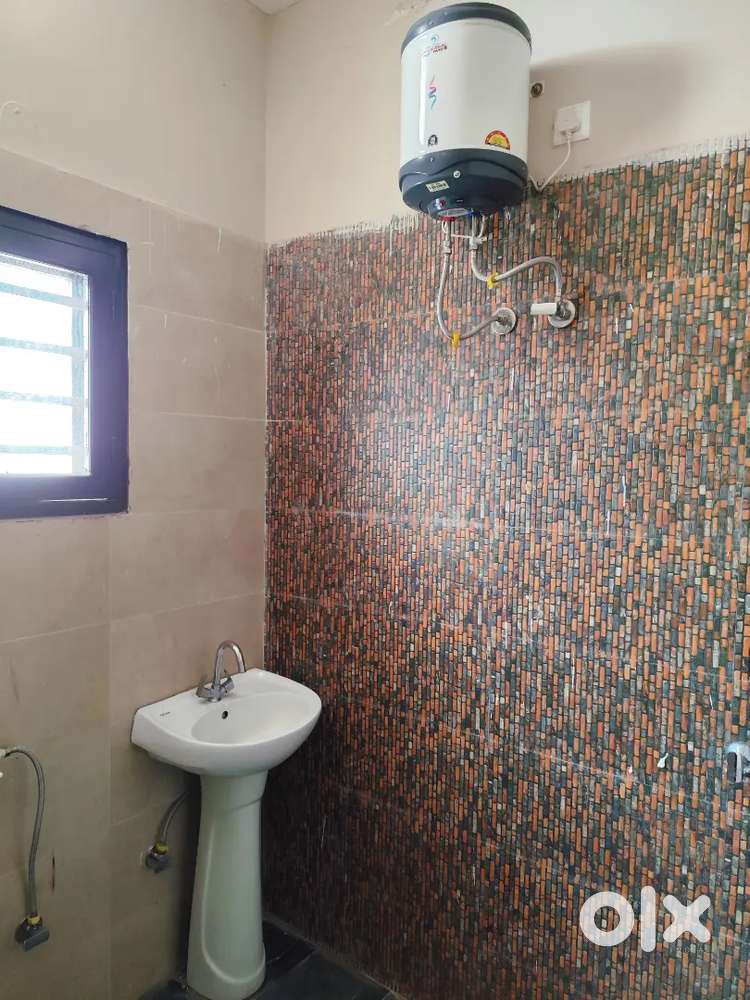 One BHK Fully furnished , inverter ,RO fridge ,double bed, Almirah