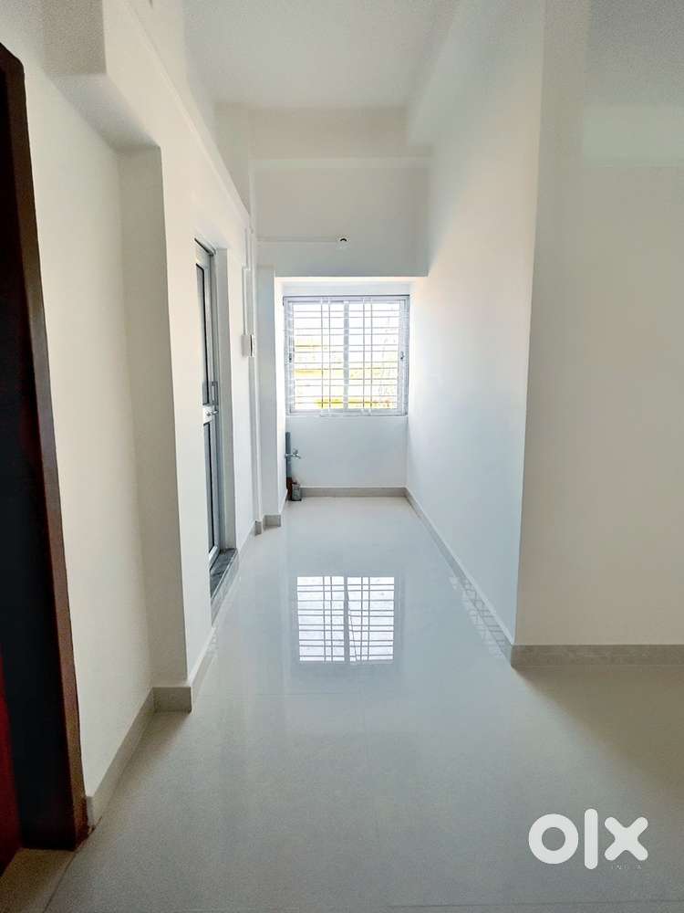 A cozy and intimate 2 bhk apartment on 2nd floor is available for rent