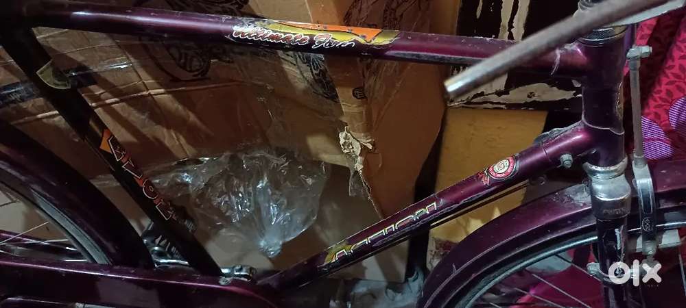 Avon cycle - 1 year old, excellent condition, like New