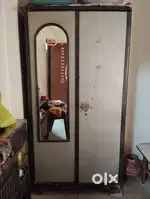 Cupboard ( tijori)