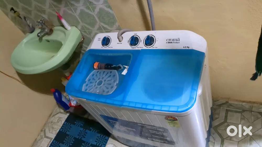 Croma semi automatic washing Machine