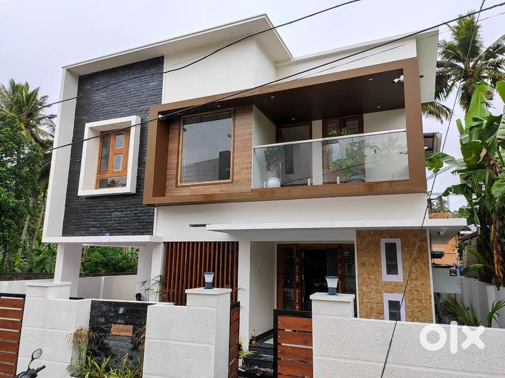 Premium 1800 sq.ft House for Sale – Muttada