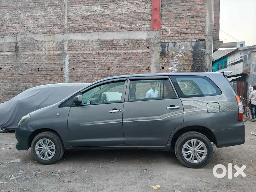Toyota Innova 2010