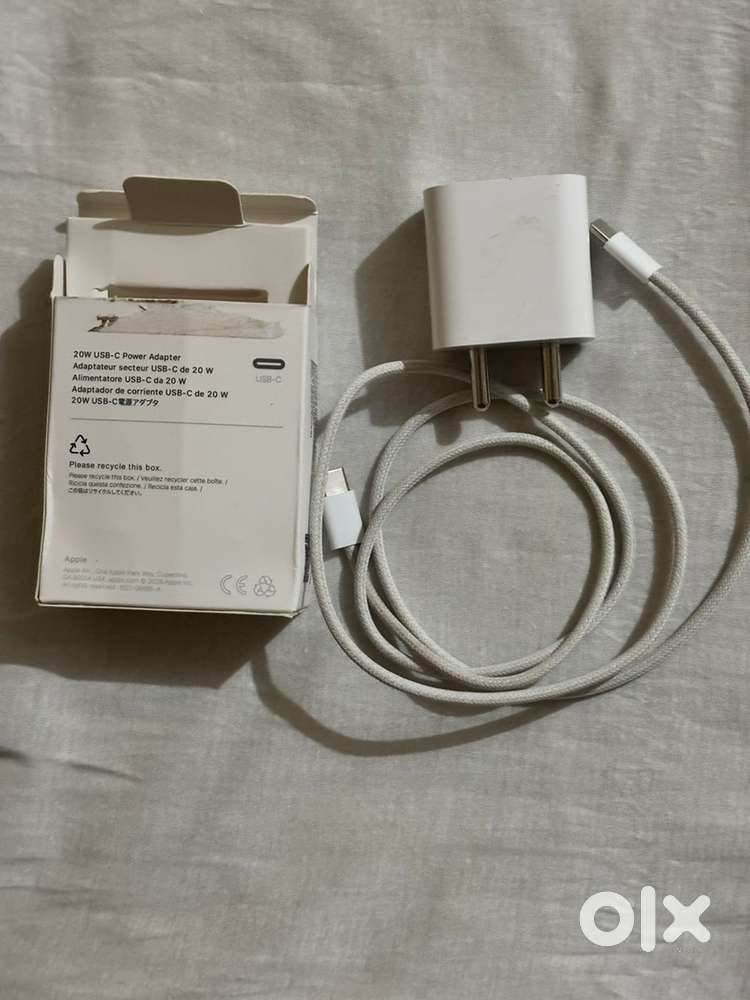 Apple adapter and cable